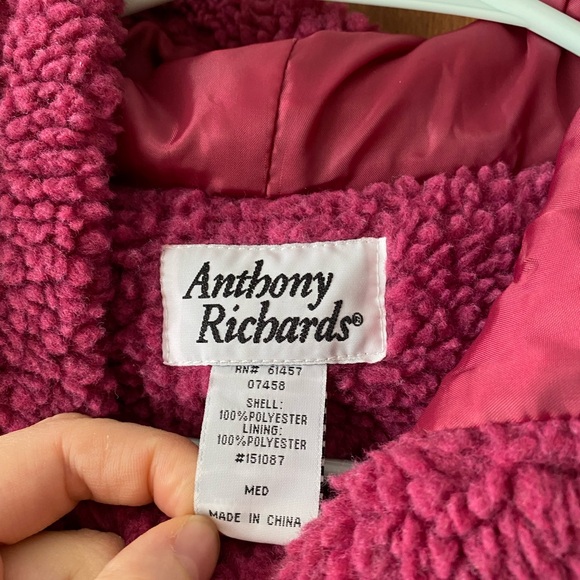 Vintage Anthony Richard’s Magenta Sherpa Coat - Picture 4 of 4